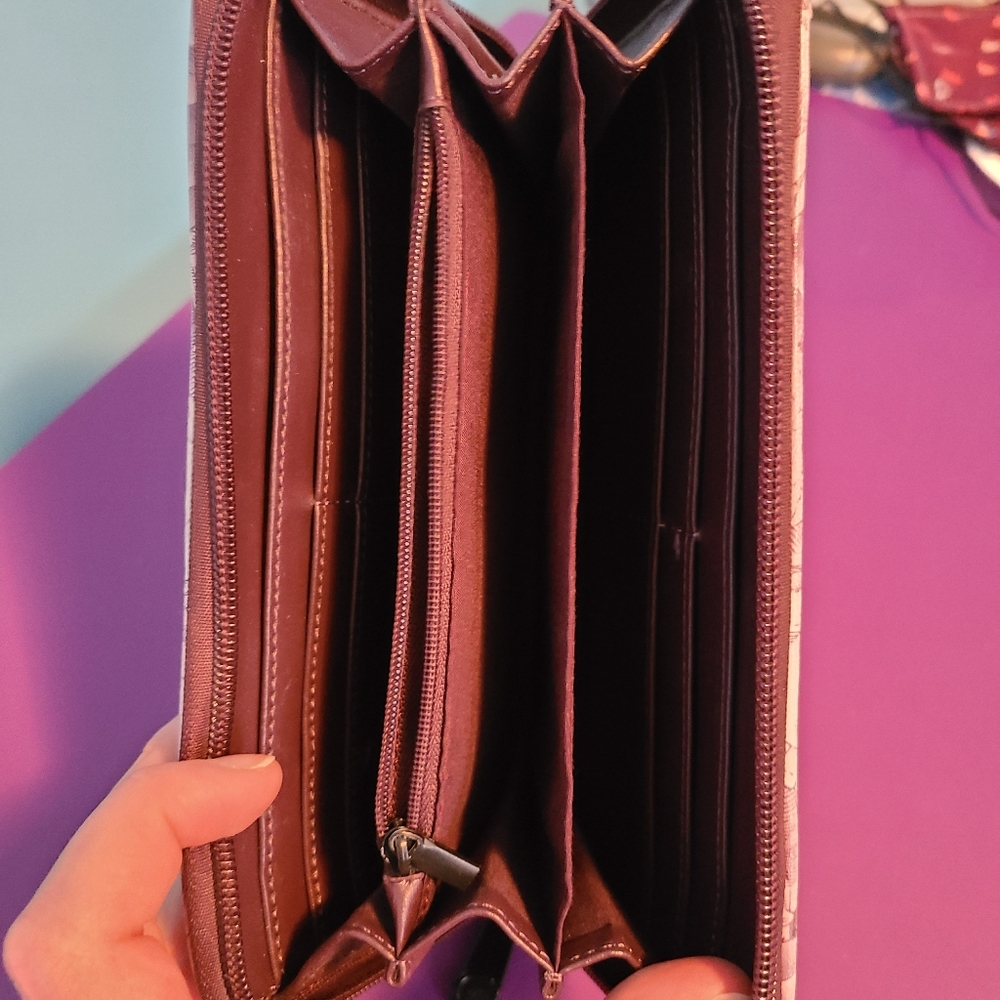 Wallet - Picture 2 of 2